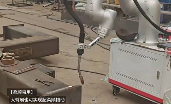 galaxy银河协作焊接典型应用：立焊转平焊一次成型